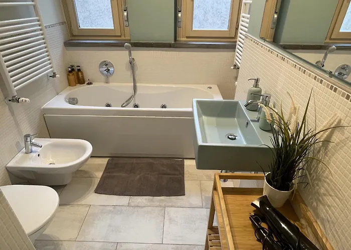 - Jacuzzi Bath Seriate