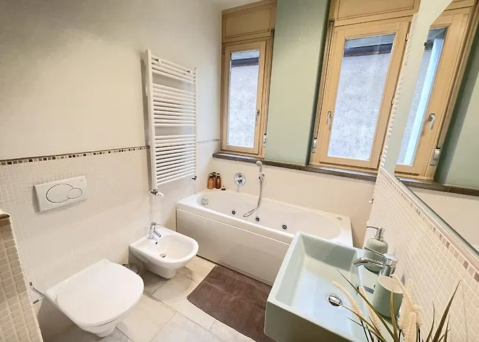 - Jacuzzi Bath * Seriate